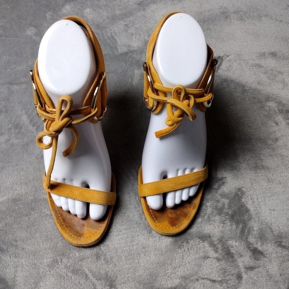 GUCCI Sandals suede Tie ribbon high heels Yellow Mustard Size 7.5B
